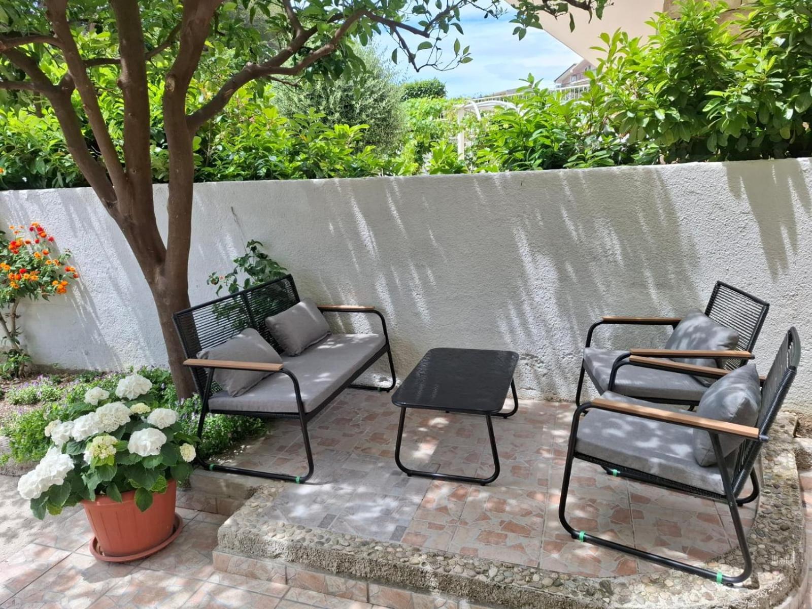 Bugenvilija Apartma *